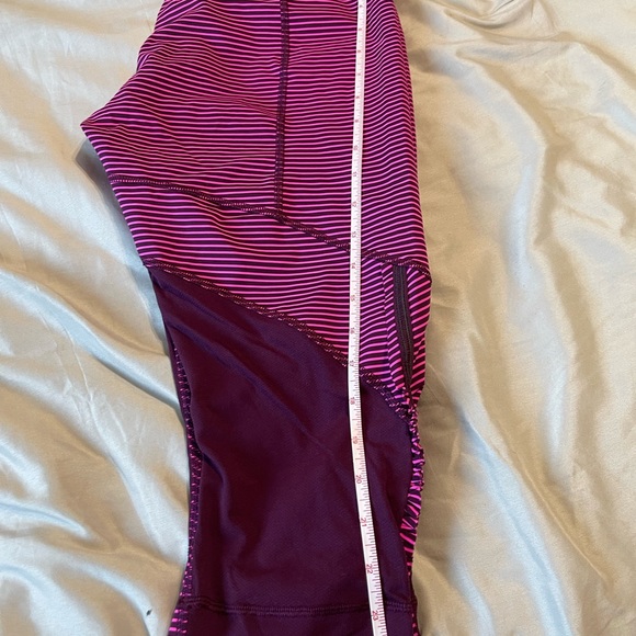 Lululemon crop Pace stripe leggings - Picture 7 of 8